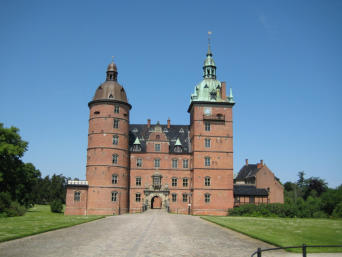  Slot Vallø
